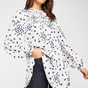 EUC Free people flowers in her hair tunic size small